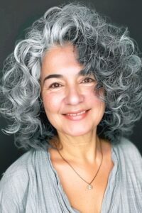 30 Mejores Cortes de Pelo Para Mujeres De 50 Con Cara Redonda - Esmilna ...