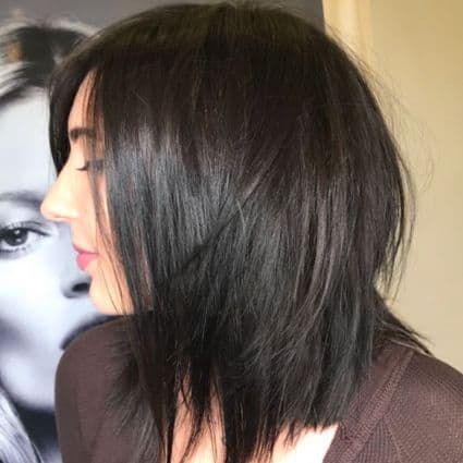 Shoulder-Length Choppy Layers Haircut