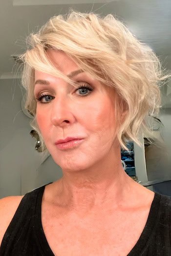 Short Wavy Shag With Textured Crown Hairstyle