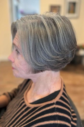 Short Chin-Length Bob Hairstyle