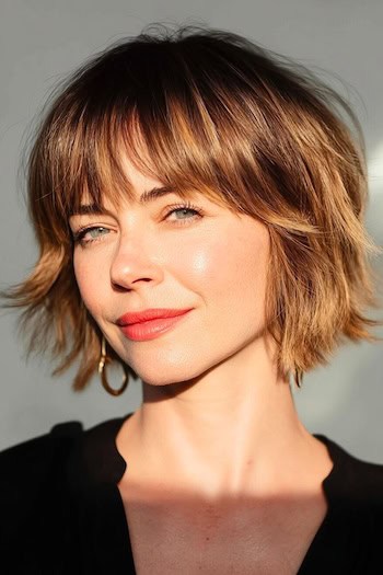 Soft Shaggy Bob with Textured Fringe