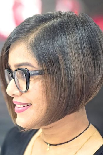 Face-Framing Graduated Bob Hairstyle, side view.