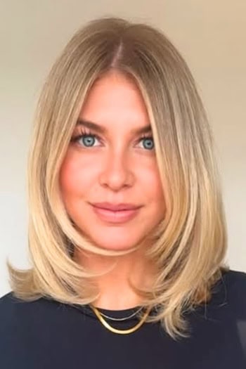 Face-Framing Tapered Blonde Lob Haircut