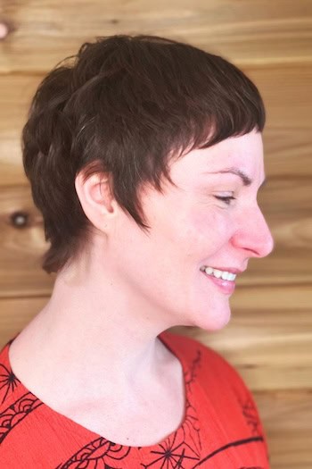 Textured Short Shag with Baby Bangs Hairstyle