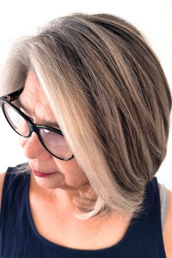 Gray Blended Bob with Money Piece Highlights Hairstyle