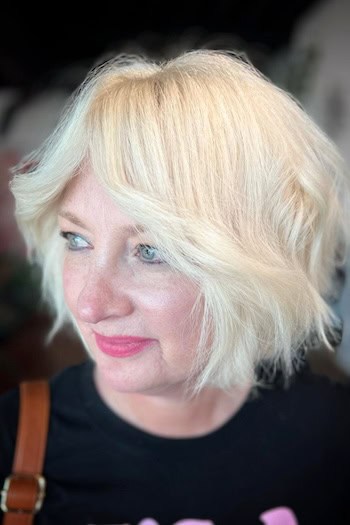 Shaggy Bob with Curtain Bangs Hairstyle