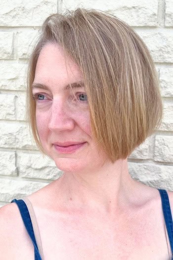 Chin-Length Bob with Side Part Haircut
