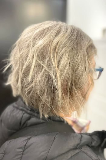 Textured Gray Wavy Bob with Wispy Ends Haircut