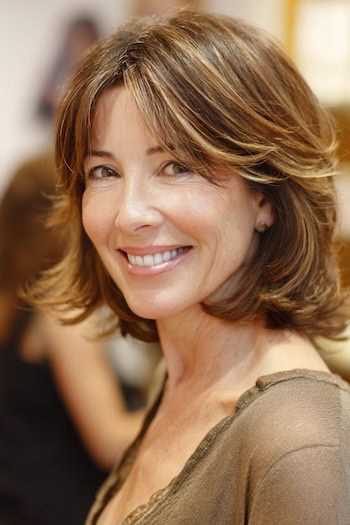 Layered Bob with Face-Framing Dimension Hairstyle