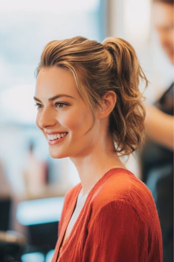 Loose Ponytail With Volume Hairstyle