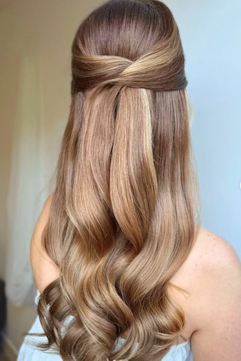 Romantic Half-Up Half-Down Twist Hairstyle
