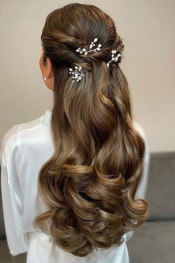 Bridal Half-Up Half-Down Hairstyle