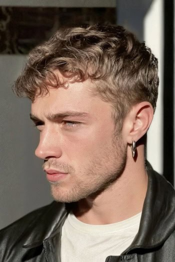Cropped Waves Hairstyle
